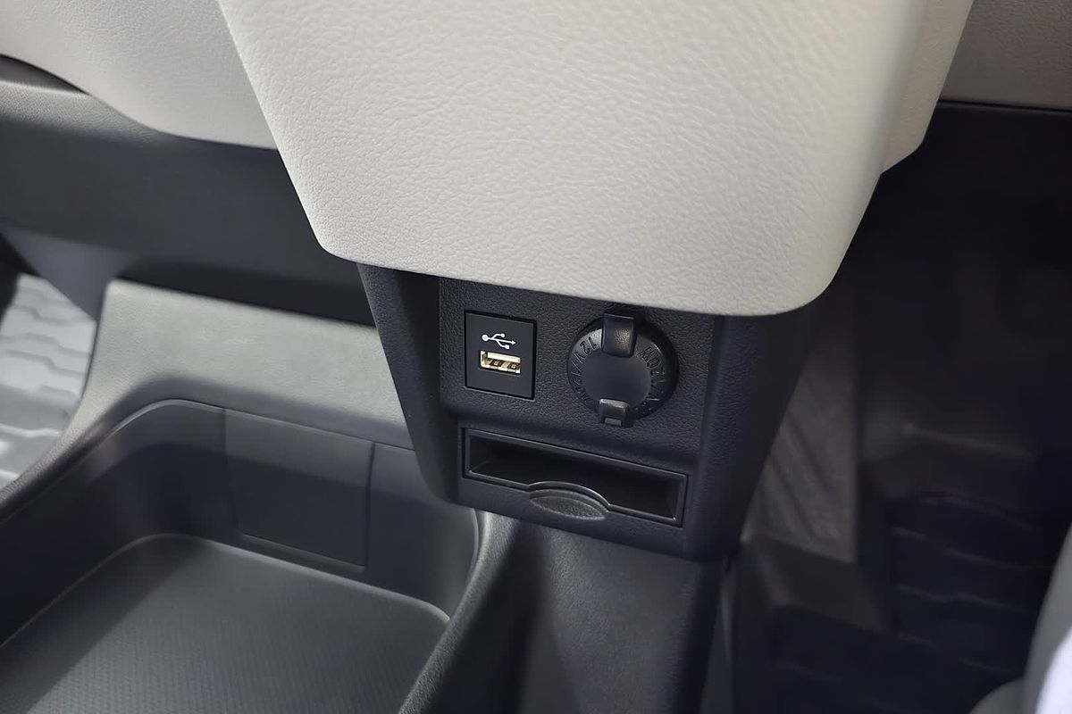 2025 Toyota Hiace GDH300R LWB