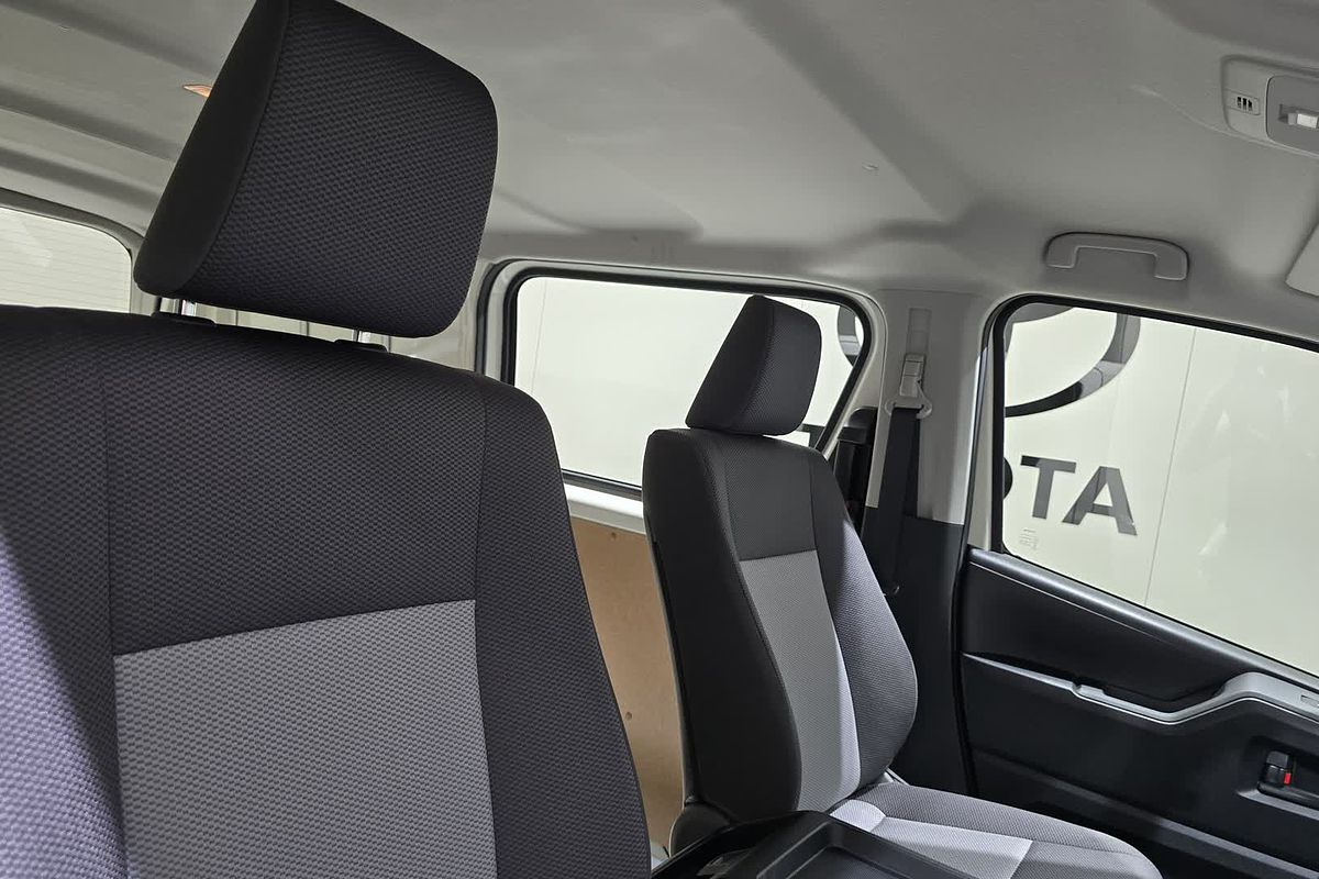 2025 Toyota Hiace GDH300R LWB