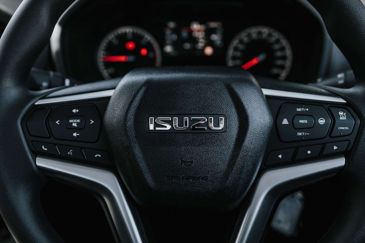 2024 Isuzu D-MAX SX 4X4