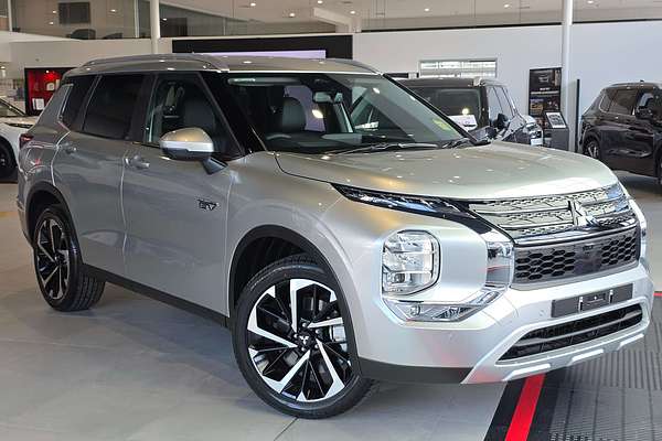 2025 Mitsubishi Outlander PHEV Aspire ZM