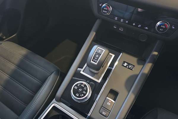 2025 Mitsubishi Outlander PHEV Aspire ZM
