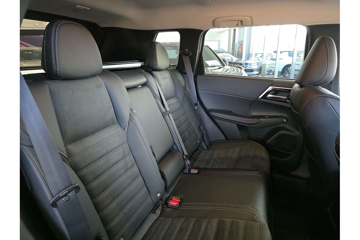 2025 Mitsubishi Outlander PHEV Aspire ZM