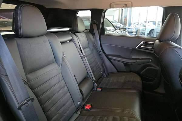 2025 Mitsubishi Outlander PHEV Aspire ZM