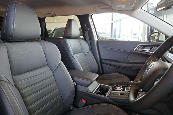 2025 Mitsubishi Outlander PHEV Aspire ZM
