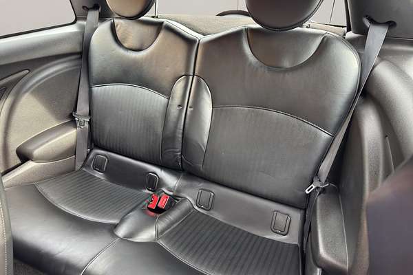 2012 MINI Cooper HATCH 6A 2DR 1.6L