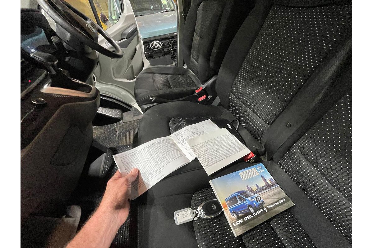 2022 LDV Deliver 9 LWB