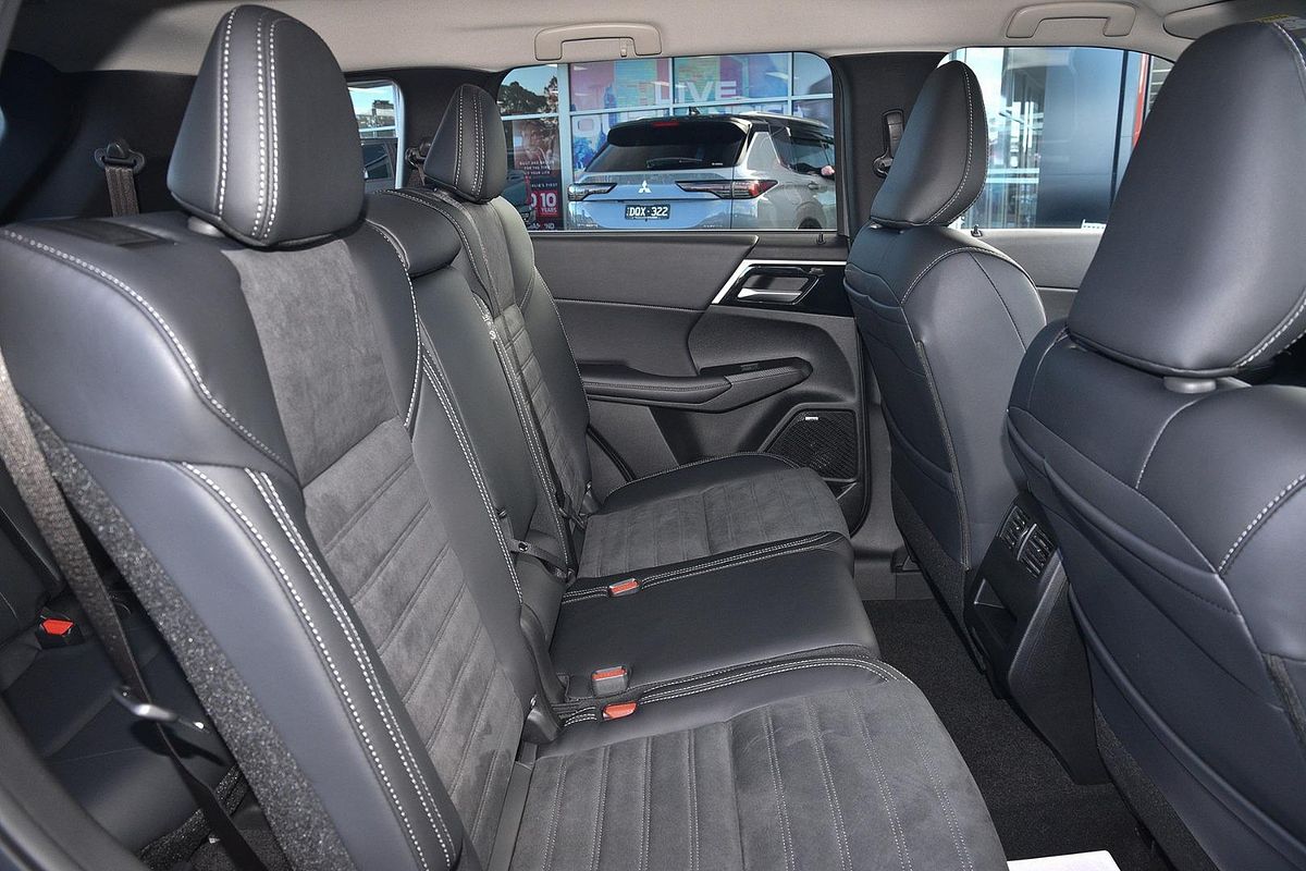 2025 Mitsubishi Outlander Aspire ZM