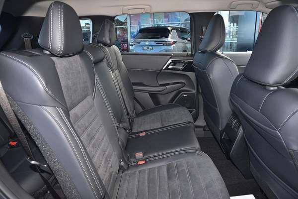 2025 Mitsubishi Outlander Aspire ZM