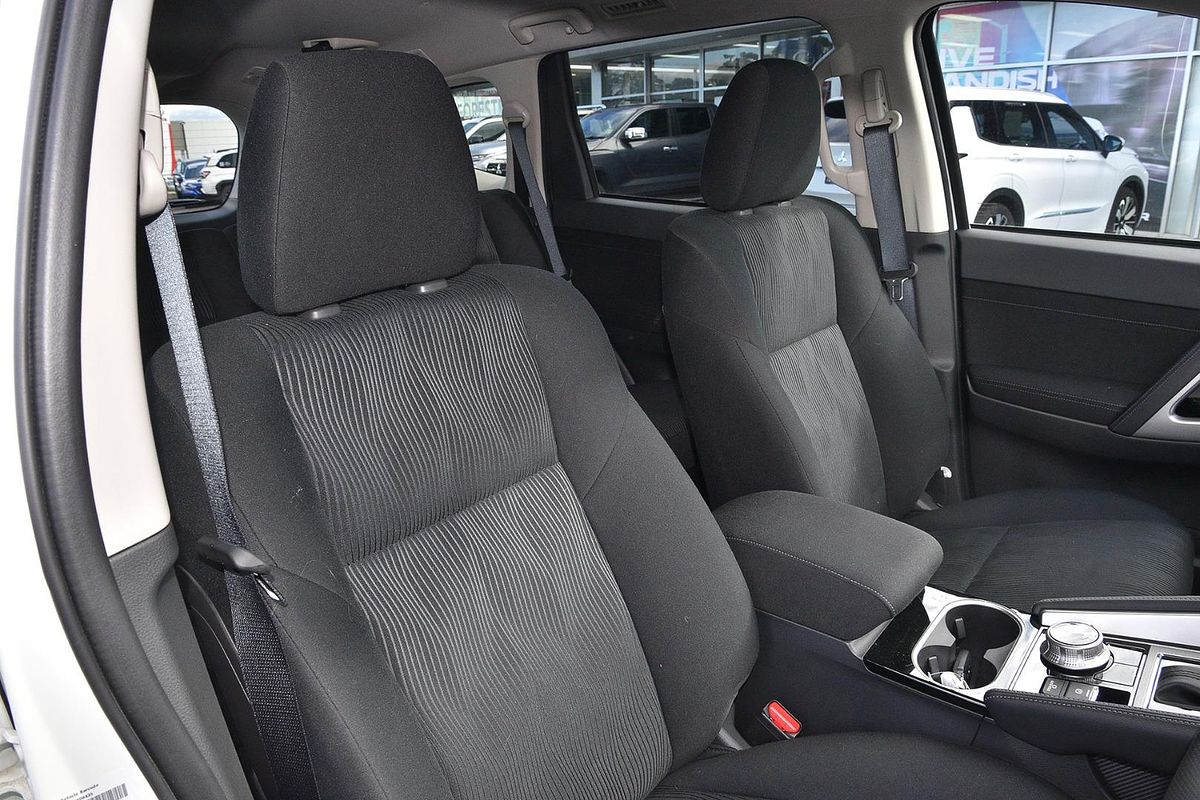 2024 Mitsubishi Pajero Sport GLS QG