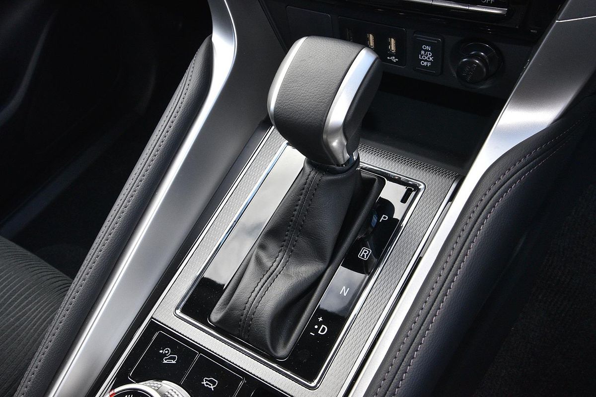2024 Mitsubishi Pajero Sport GLS QG