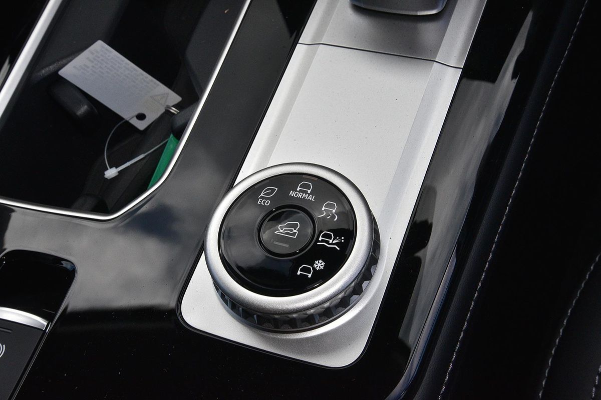 2025 Mitsubishi Outlander Aspire ZM