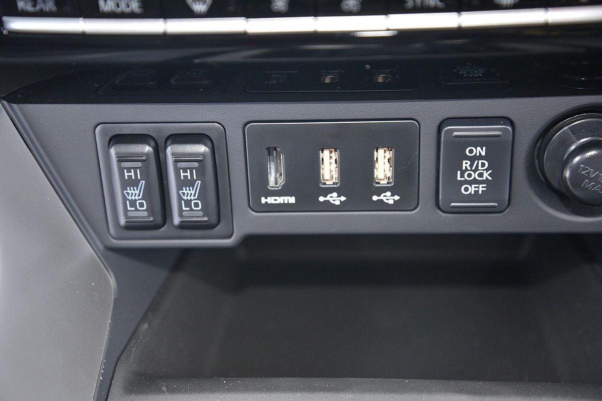 2024 Mitsubishi Pajero Sport Exceed QG