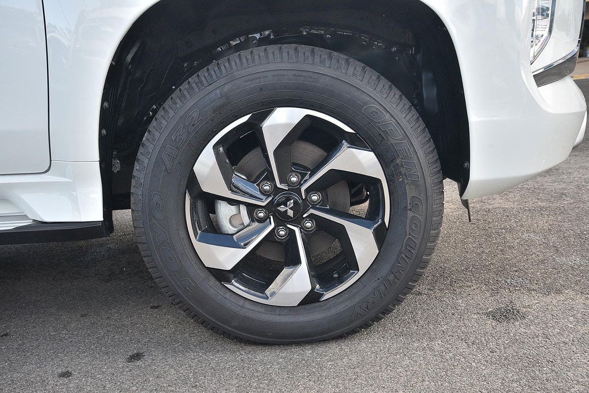 2024 Mitsubishi Pajero Sport GLS QG
