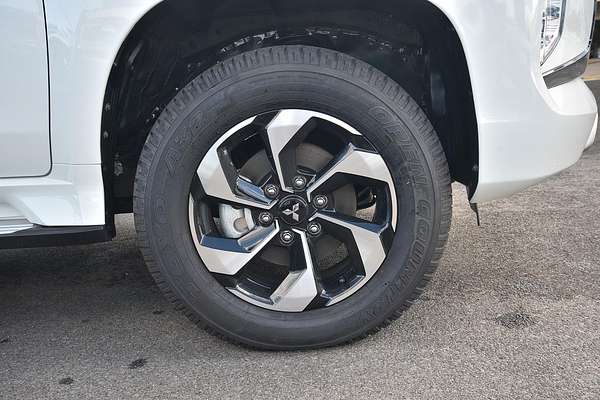 2024 Mitsubishi Pajero Sport GLS QG