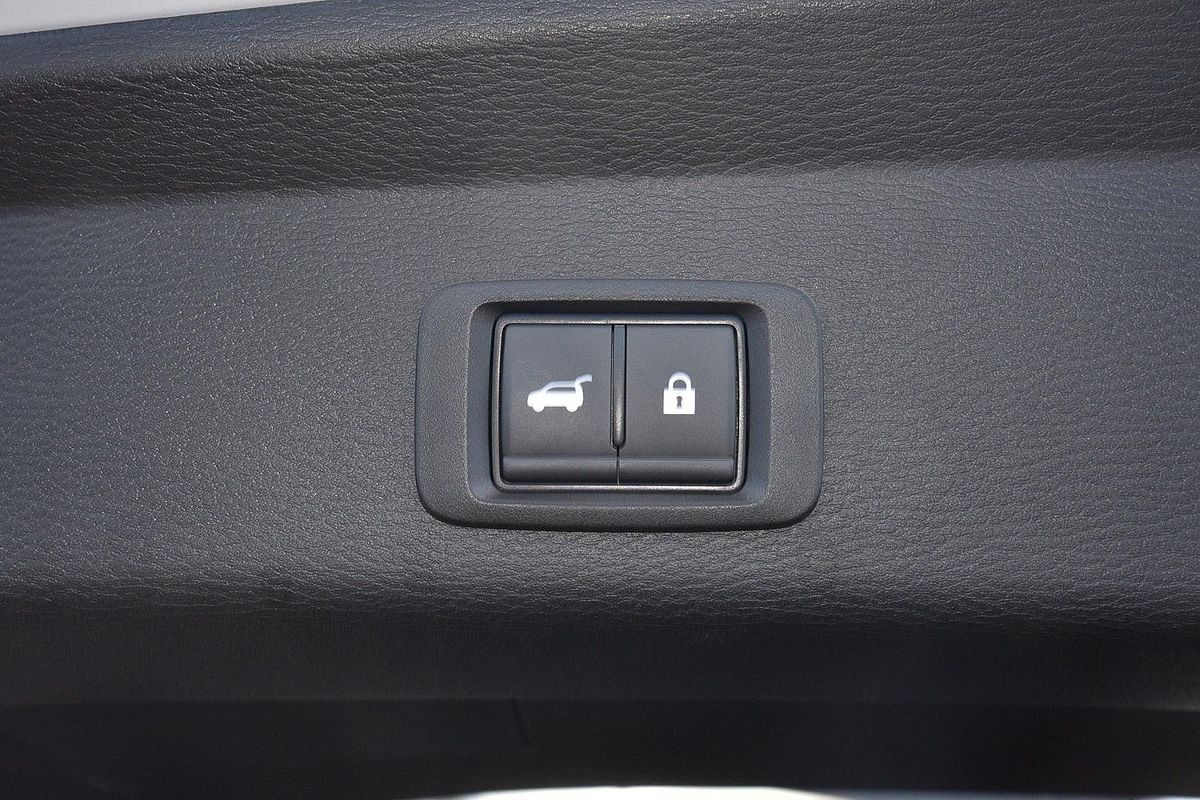 2025 Mitsubishi Outlander Exceed ZM