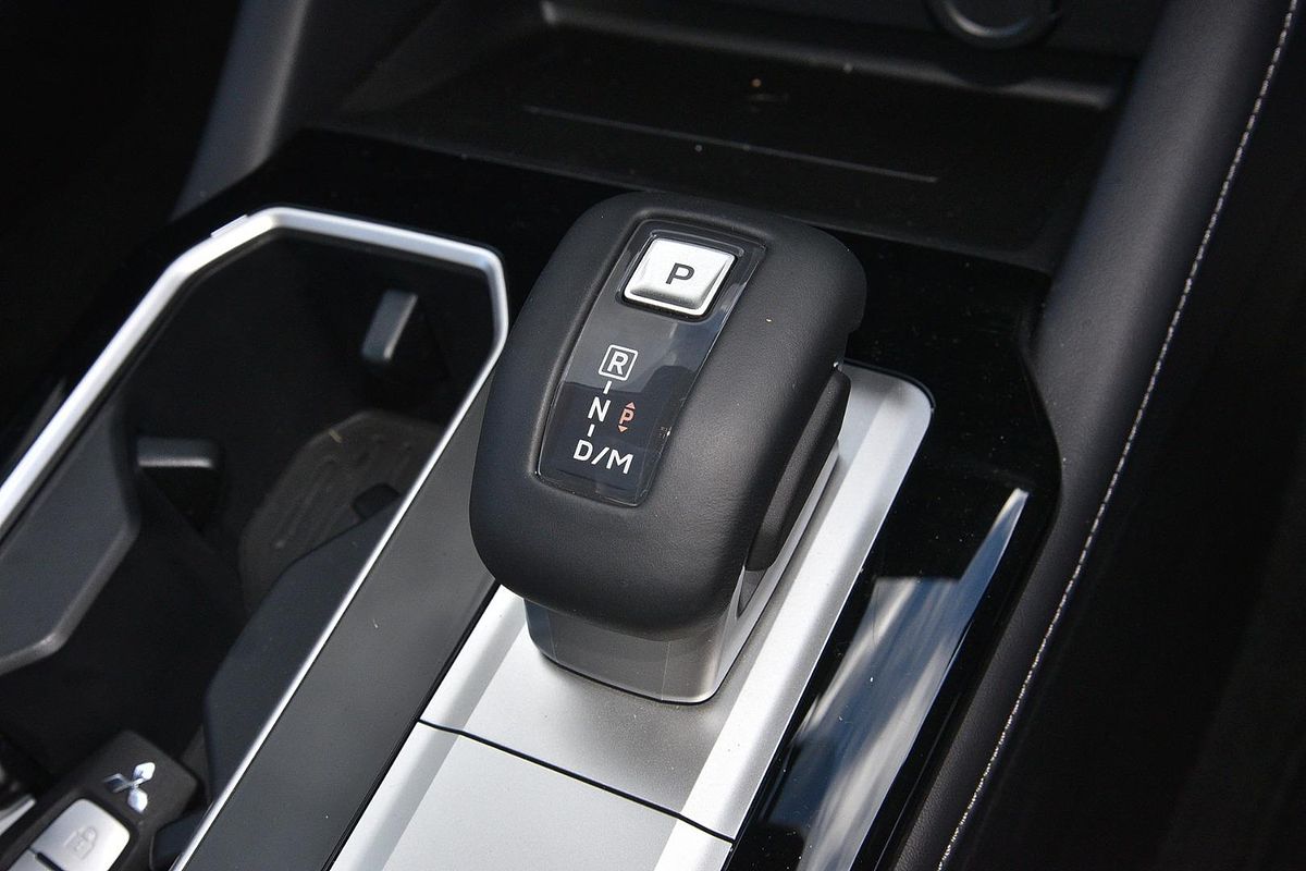 2025 Mitsubishi Outlander Exceed ZM