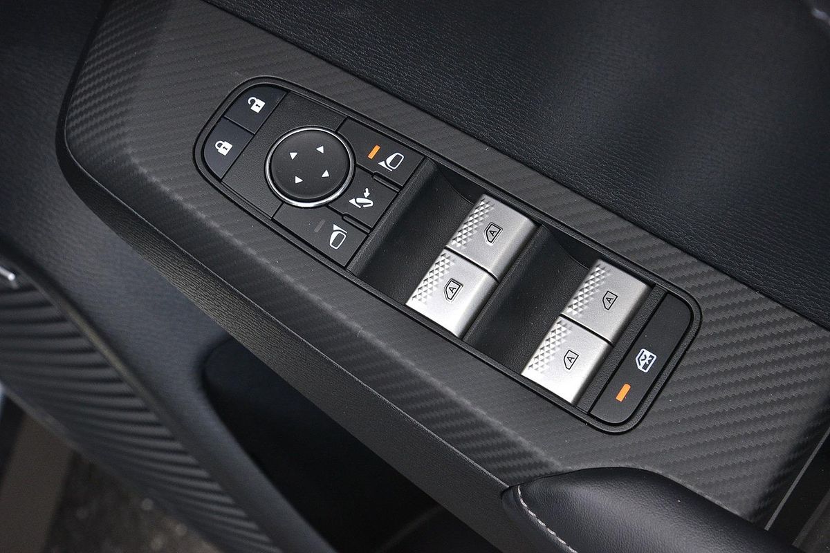 2025 Mitsubishi Outlander Exceed ZM