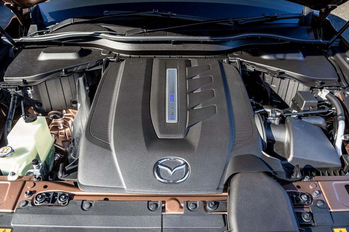 2024 Mazda CX-80 P50e Touring KL