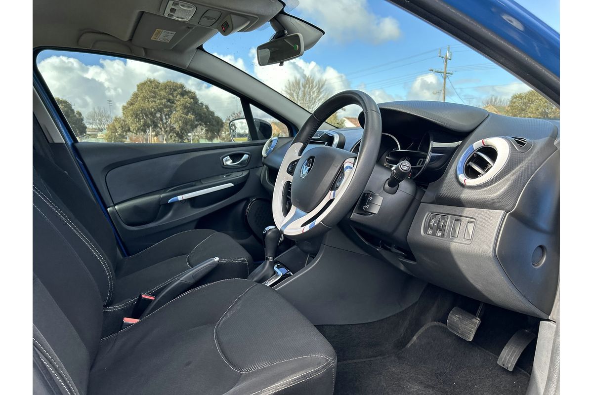 2015 Renault Clio Expression IV B98