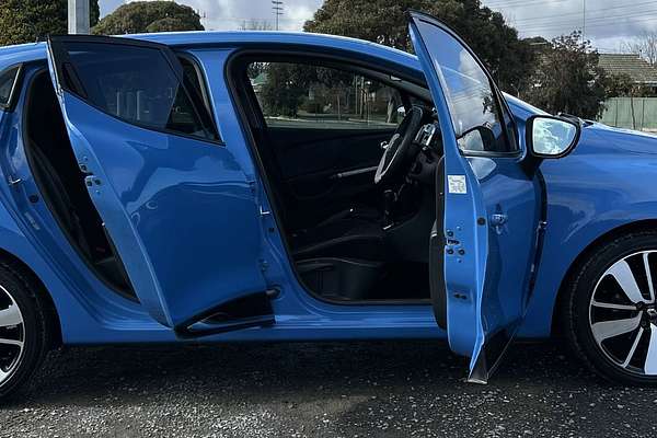2015 Renault Clio Expression IV B98