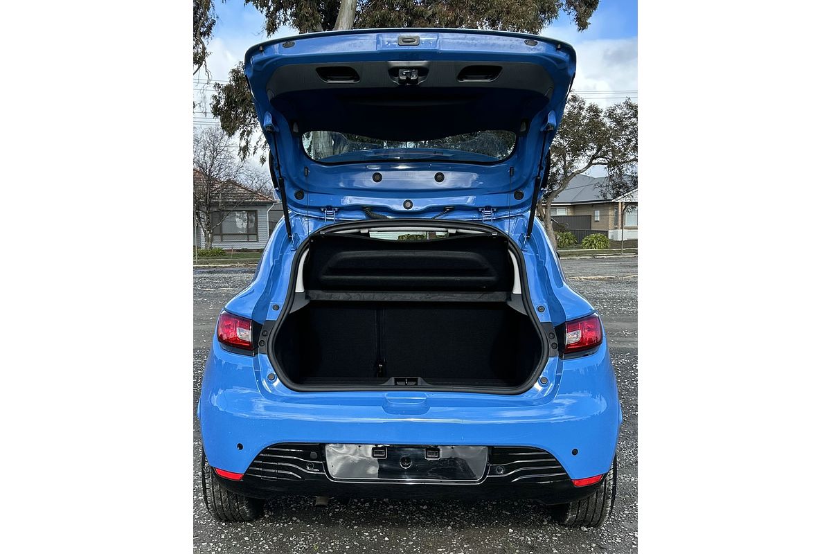 2015 Renault Clio Expression IV B98