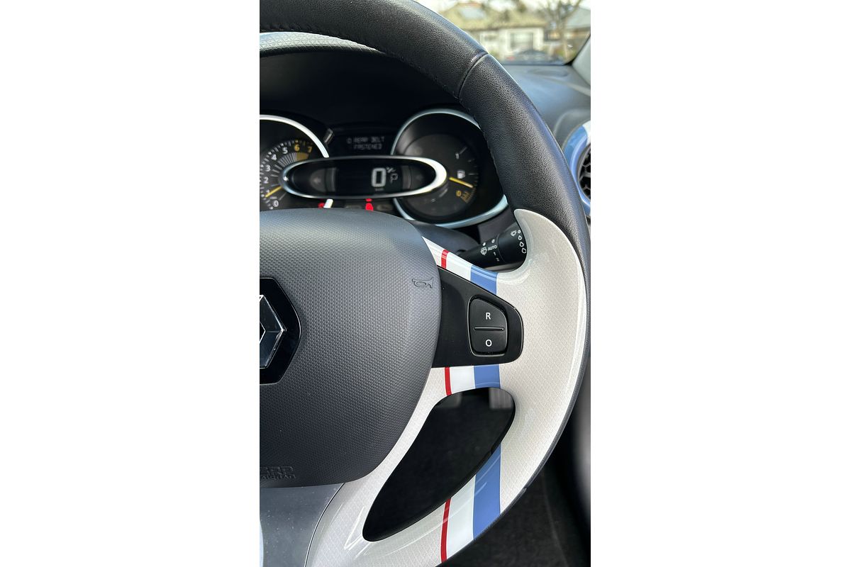 2015 Renault Clio Expression IV B98
