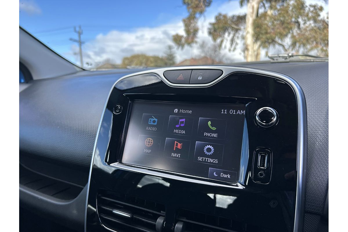 2015 Renault Clio Expression IV B98