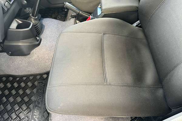 2024 Toyota Landcruiser GXL VDJL79R