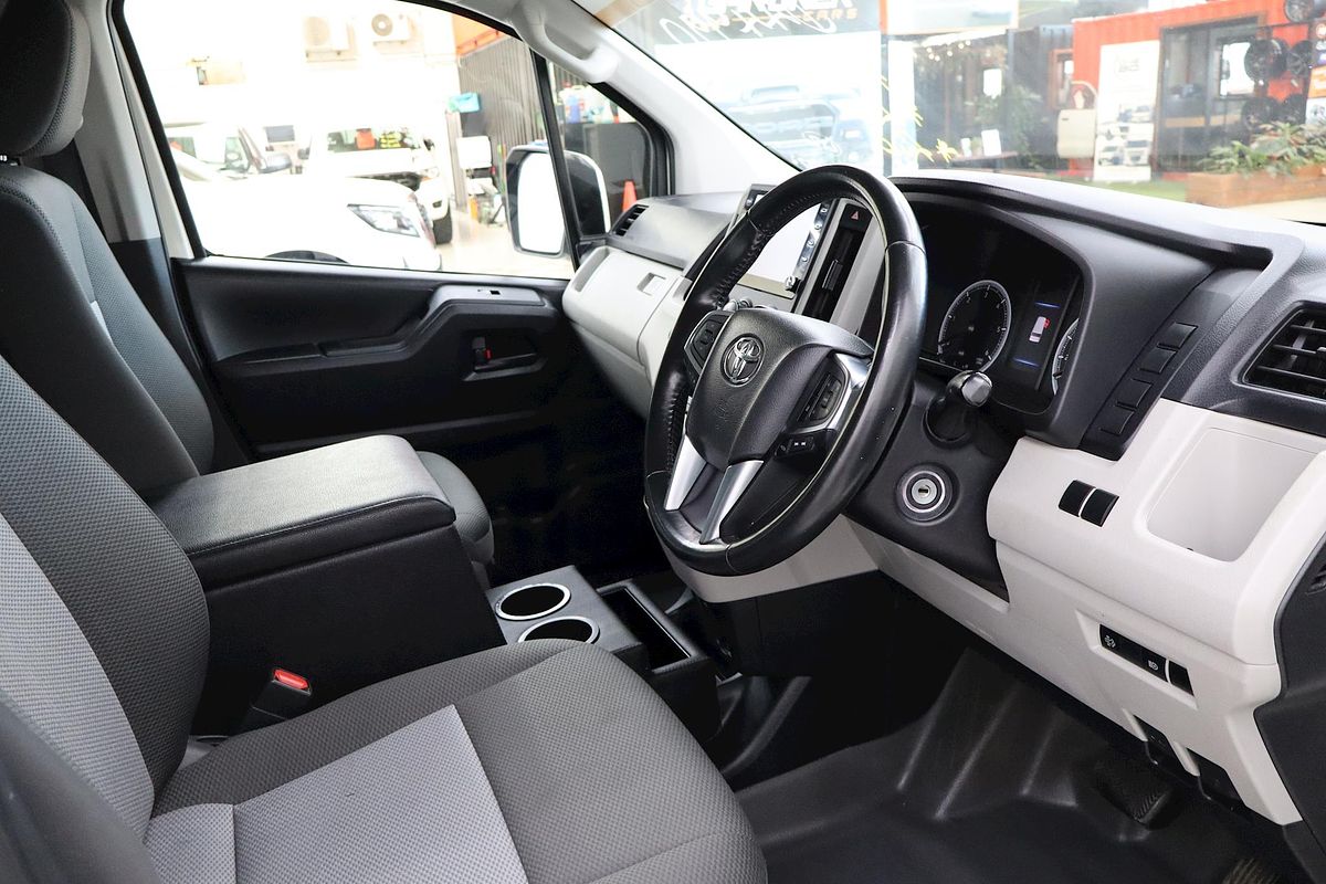 2021 Toyota Hiace GDH300R LWB