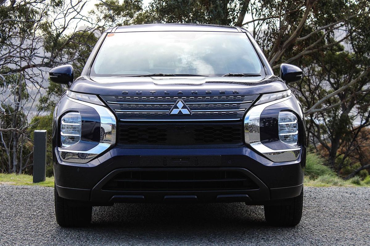 2023 Mitsubishi Outlander PHEV ES ZM