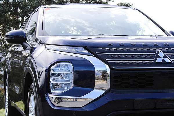2023 Mitsubishi Outlander PHEV ES ZM