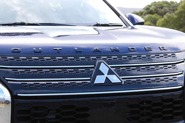 2023 Mitsubishi Outlander PHEV ES ZM