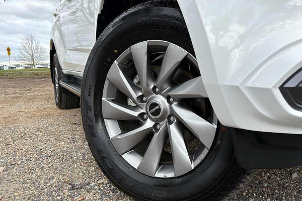 2023 Isuzu MU-X LS-U