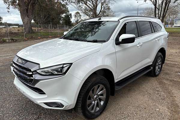 2023 Isuzu MU-X LS-U