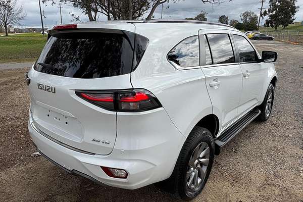 2023 Isuzu MU-X LS-U