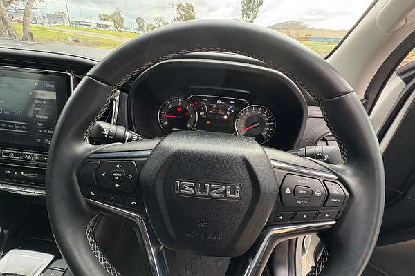 2023 Isuzu MU-X LS-U