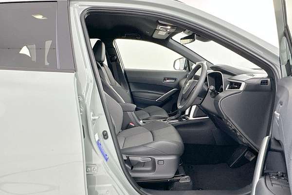 2024 Toyota Corolla Cross GXL MXGH10R