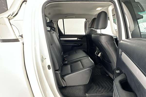 2021 Toyota Hilux SR5 GUN126R 4X4