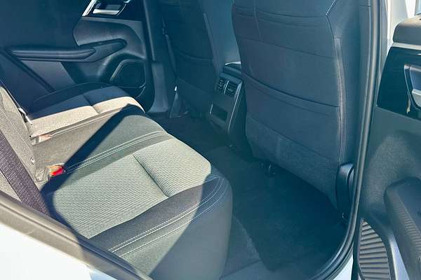 2024 Mitsubishi Outlander ES ZM