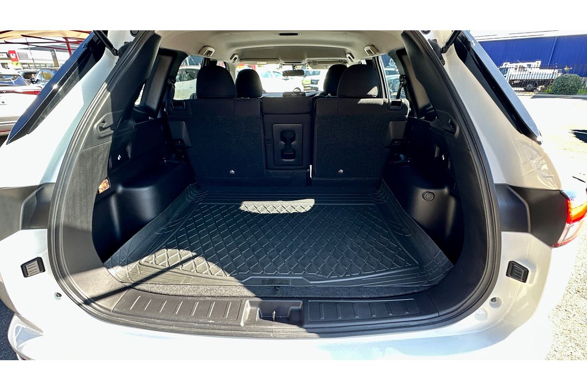 2024 Mitsubishi Outlander ES ZM