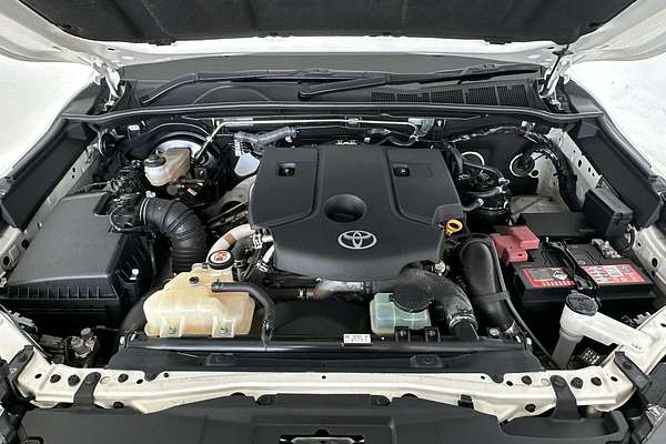 2021 Toyota Hilux SR5 GUN126R 4X4