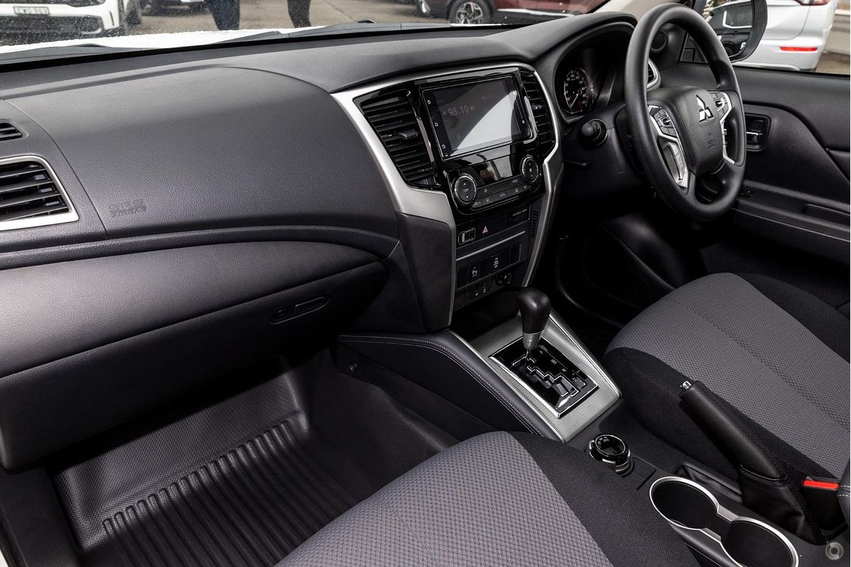 2024 Mitsubishi Triton GLX+ MV 4X4