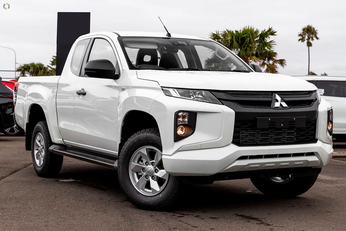2024 Mitsubishi Triton GLX+ MV 4X4