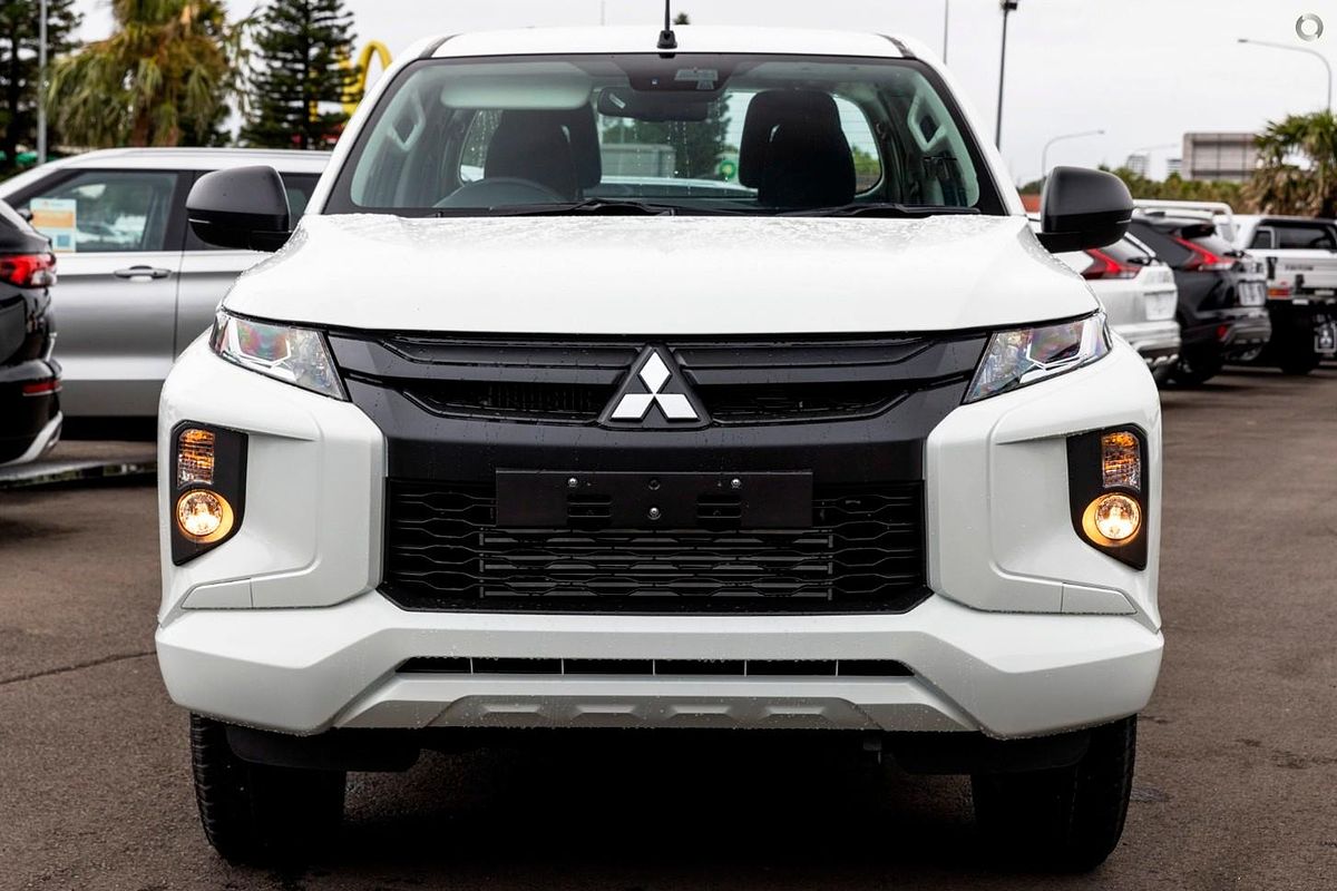 2024 Mitsubishi Triton GLX+ MV 4X4