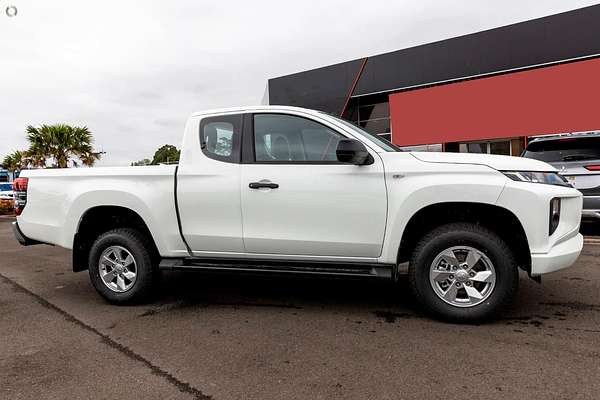 2024 Mitsubishi Triton GLX+ MV 4X4