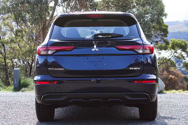 2023 Mitsubishi Outlander PHEV ES ZM