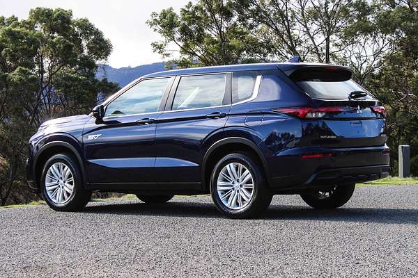 2023 Mitsubishi Outlander PHEV ES ZM