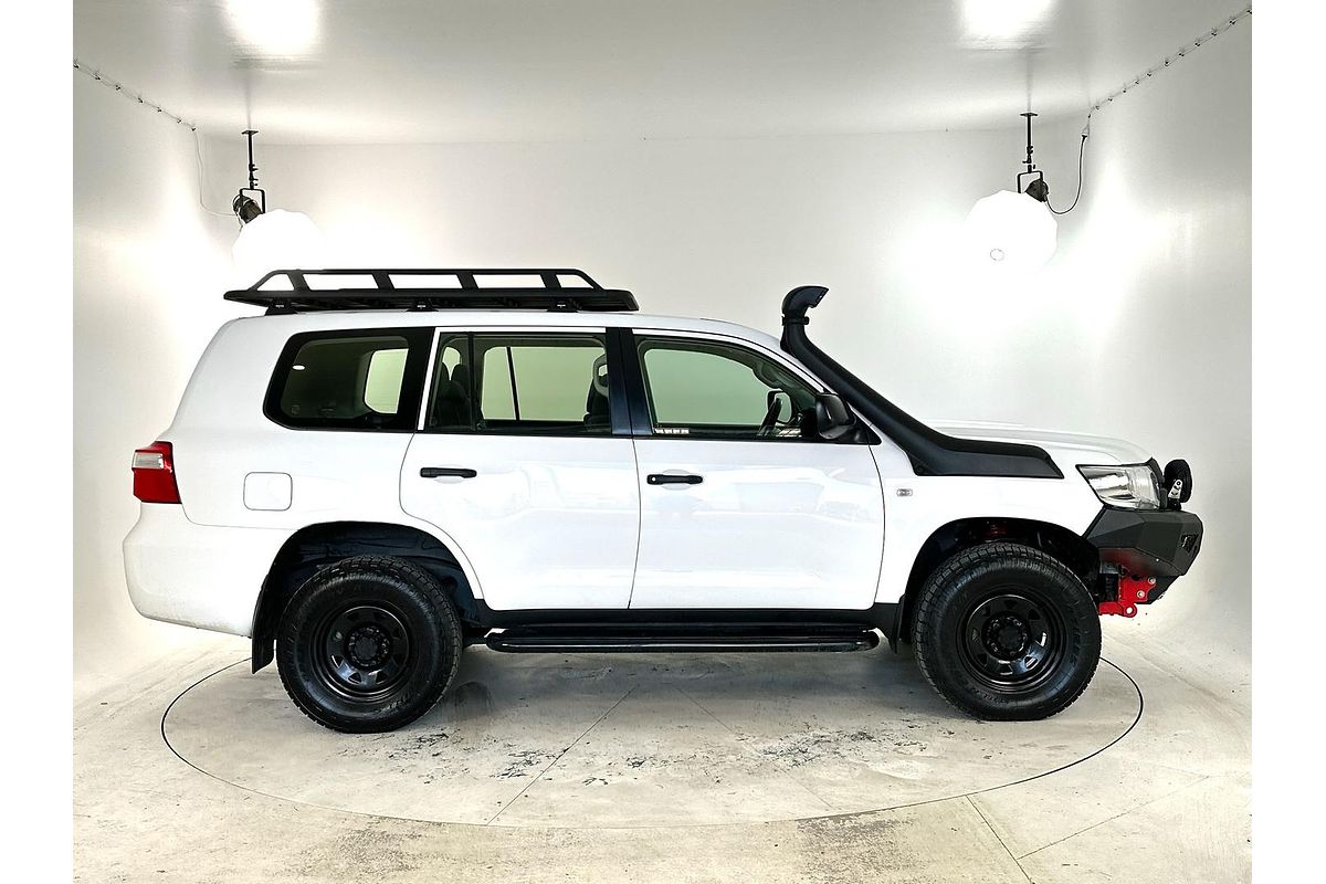 2017 Toyota Landcruiser GX VDJ200R