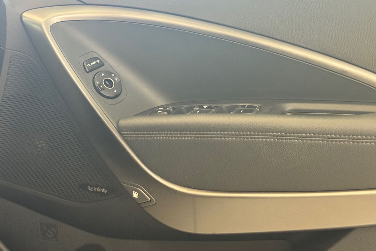 2015 Hyundai Santa Fe Elite DM3 Series II