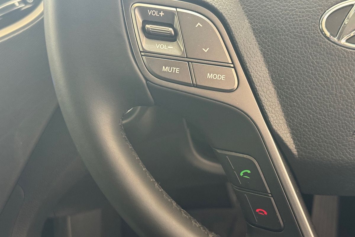 2015 Hyundai Santa Fe Elite DM3 Series II